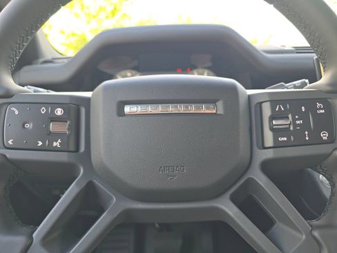 New 2026 Land Rover Defender 110 X-Dynamic SE AWD/4WD image 22
