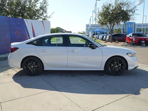 New 2026 Honda Civic FWD Hybrid Sedan image 4