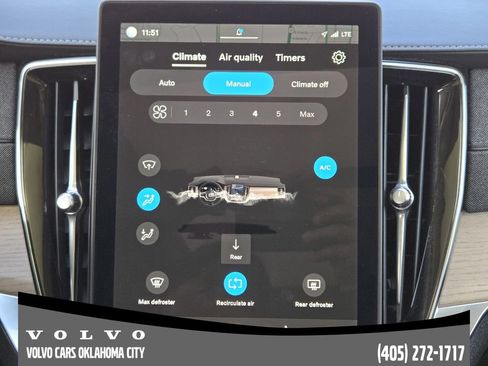 Certified 2025 Volvo XC90 B6 Plus image 18