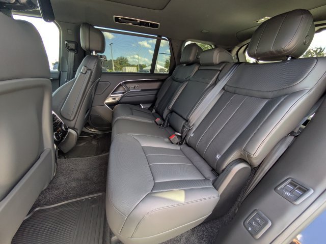 New 2027 Land Rover Range Rover Long Wheelbase SE AWD/4WD image 27