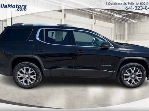 Used 2020 GMC Acadia SLT w/ Premium Package FWD image 2