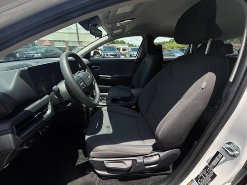 Used 2025 Kia K4 FWD image 27