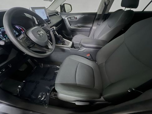 Used 2025 Toyota RAV4 LE image 15