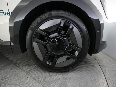 Used 2024 Kia EV9 GT-Line AWD/4WD image 20
