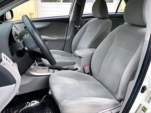 Used 2013 Toyota Corolla LE w/ Premium Pkg image 15