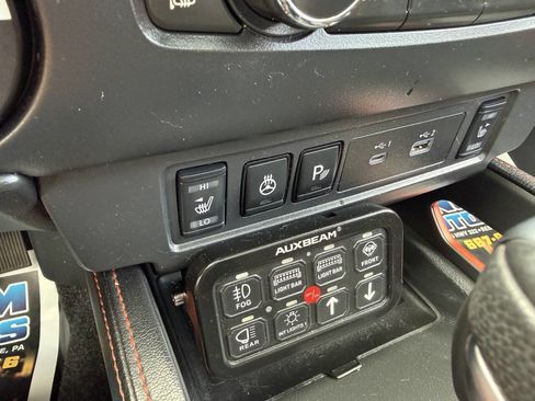 Used 2023 Nissan Frontier PRO-4X w/ Pro-4X Premium Package AWD/4WD image 20