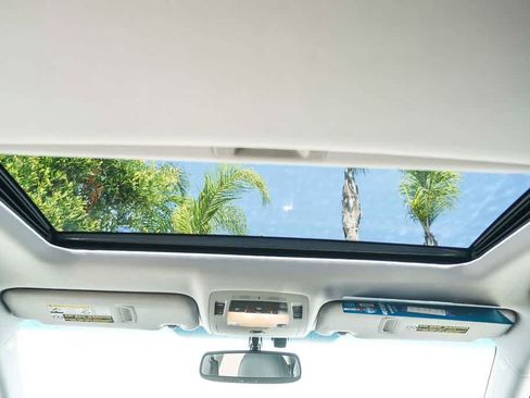 Used 2013 Lexus RX 450h AWD w/ Navigation Pkg image 18