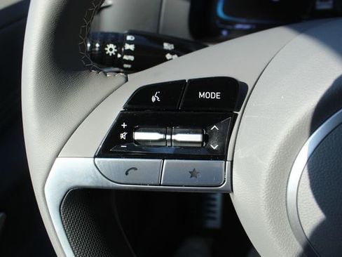 New 2026 Hyundai Elantra SEL Sport FWD image 12