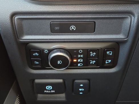 Used 2025 Ford F150 Raptor image 21