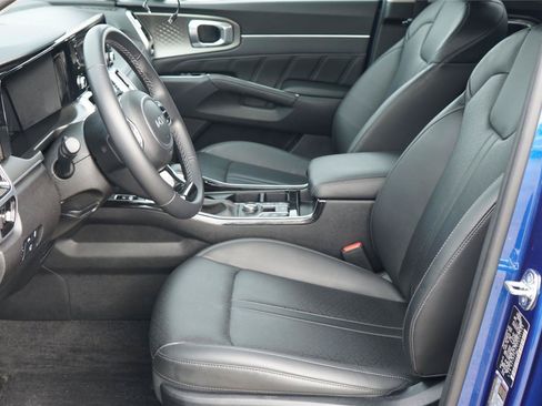 Used 2023 Kia Sorento SX AWD/4WD image 10