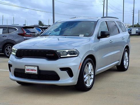 Used 2024 Dodge Durango GT RWD image 4