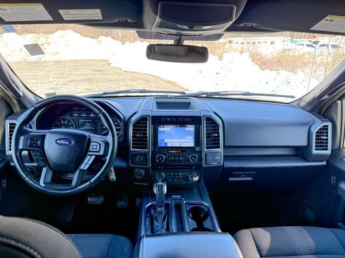 Used 2017 Ford F150 XLT w/ Equipment Group 302A Luxury image 21