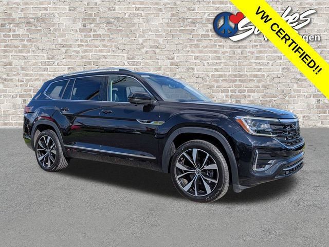 Certified 2026 Volkswagen Atlas SEL Premium R-Line AWD/4WD image 2