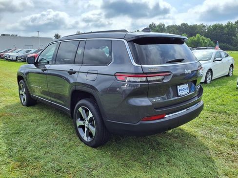 New 2025 Jeep Grand Cherokee L Limited w/ Luxury Tech Group II image 32
