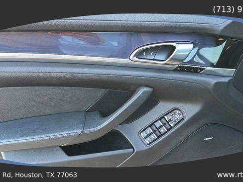 Used 2013 Porsche Panamera image 22