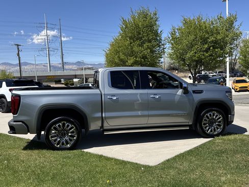 Used 2025 GMC Sierra 1500 Denali Ultimate AWD/4WD image 6