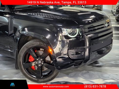Used 2023 Land Rover Defender 90 X image 2
