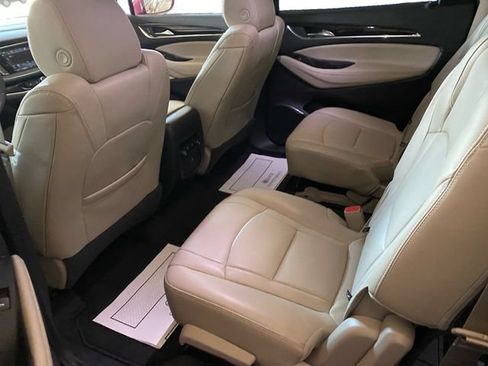 Certified 2018 Buick Enclave Essence FWD image 16