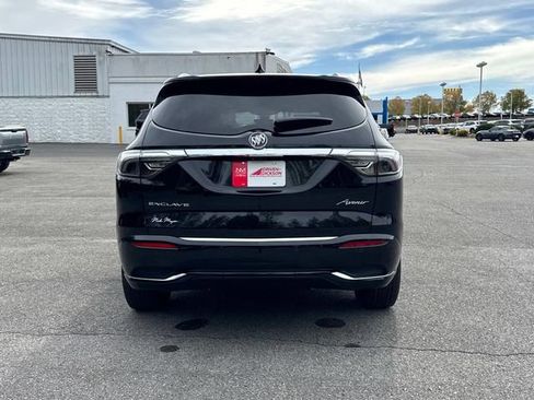 Used 2023 Buick Enclave Avenir w/ Avenir Technology Package image 5
