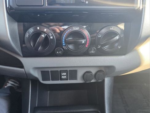 Used 2013 Toyota Tacoma 4x4 Access Cab V6 w/ SR5 Pkg image 57