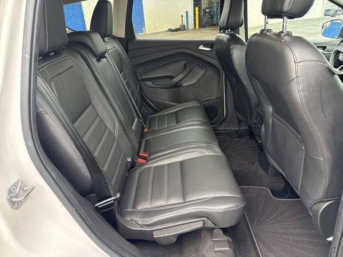 Used 2018 Ford Escape Titanium FWD image 34