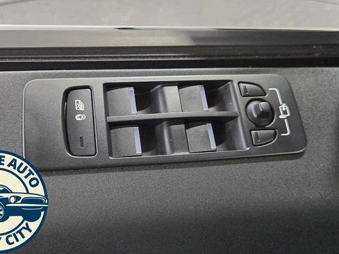 Used 2020 Land Rover Discovery Sport S AWD/4WD image 21