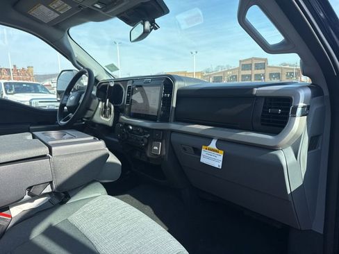 New 2026 Ford F350 XLT w/ XLT Premium Package AWD/4WD image 16