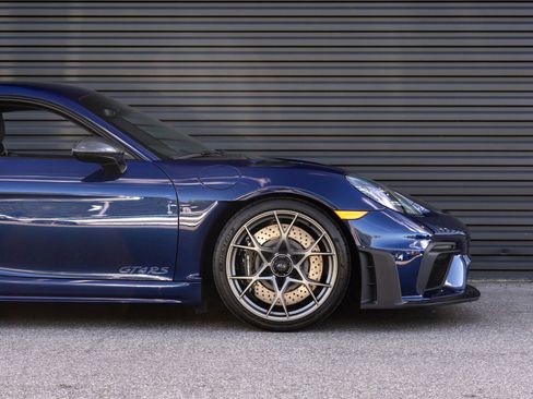Certified 2025 Porsche 718 Cayman GT4 RS RWD image 9