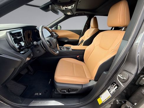 Used 2025 Lexus RX 350 Premium w/ Accessory Package (Z1) FWD image 30