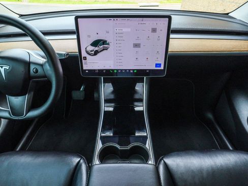 Used 2020 Tesla Model Y Long Range AWD/4WD image 25