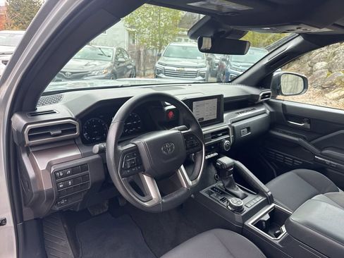Used 2024 Toyota Tacoma TRD Off-Road AWD/4WD image 16