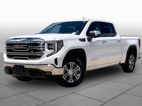Used 2025 GMC Sierra 1500 SLT RWD image 2