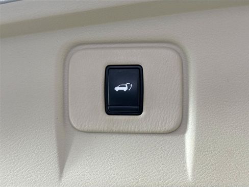 Used 2018 Nissan Murano SL w/ Cargo Package FWD image 44