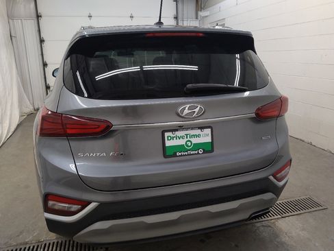 Used 2019 Hyundai Santa Fe SE image 6