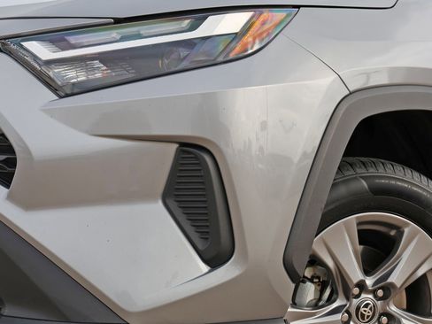 Used 2025 Toyota RAV4 LE AWD/4WD image 10