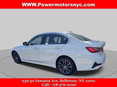 Used 2021 BMW 330i xDrive Sedan w/ Convenience Package AWD/4WD image 3