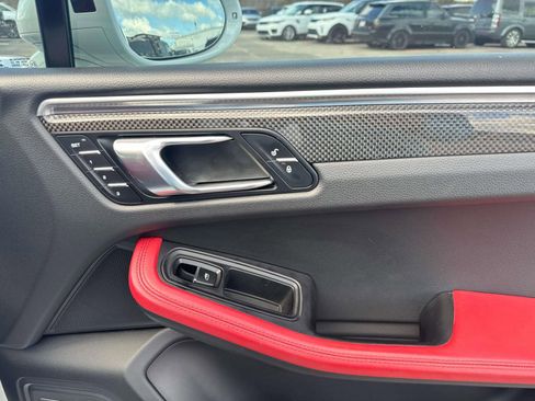 Used 2021 Porsche Macan GTS image 14