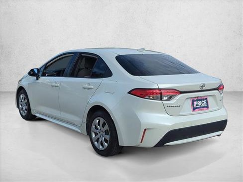 Used 2020 Toyota Corolla LE image 7
