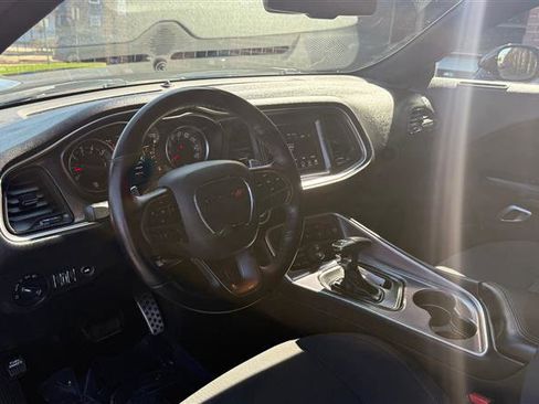 Used 2019 Dodge Challenger R/T image 13