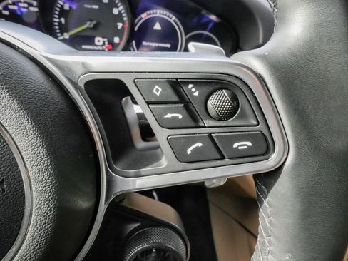 Used 2022 Porsche Cayenne E-Hybrid image 20