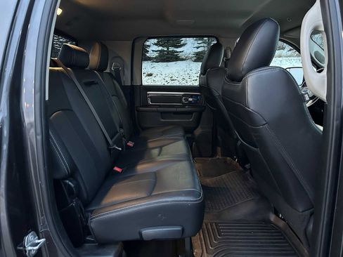 Used 2018 RAM 2500 Laramie w/ Sport Appearance Group image 12