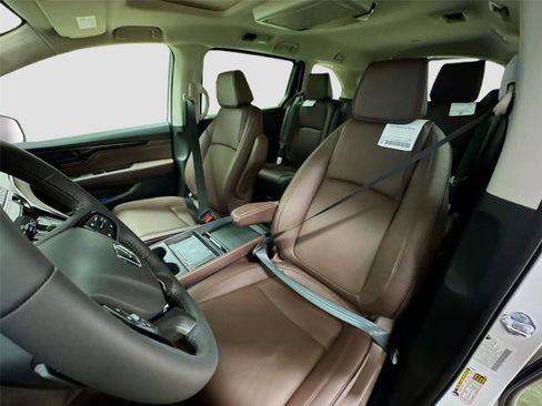 New 2026 Honda Odyssey Touring image 19