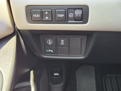 Used 2018 Honda Accord Touring image 20