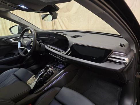 Used 2025 Audi A5 2.0T Premium Plus w/ Premium Plus image 38