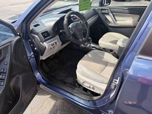 Used 2014 Subaru Forester 2.5i Limited AWD/4WD image 9