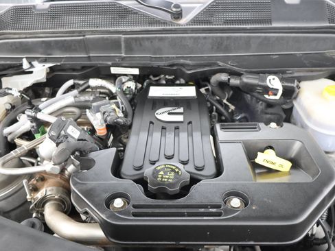 Used 2025 RAM 2500 Big Horn AWD/4WD image 19