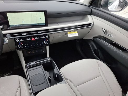 New 2026 Hyundai Tucson Limited image 11