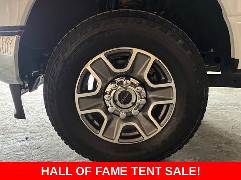 Used 2024 Ford F250 Lariat AWD/4WD image 23