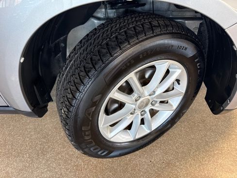 Used 2017 Dodge Journey SXT w/ Safe & Sound Group FWD image 5