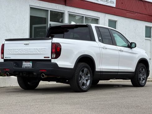 Used 2025 Honda Ridgeline TrailSport image 4